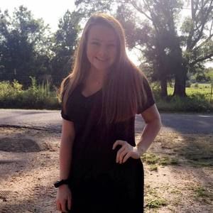 Meet your Posher, Alyssa